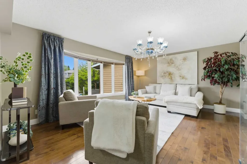 36 Varsity Estates Court NW Calgary AB T3B 5B1