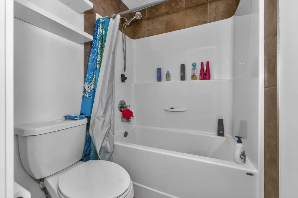 158 Masters Point SE Calgary AB T3M2B5