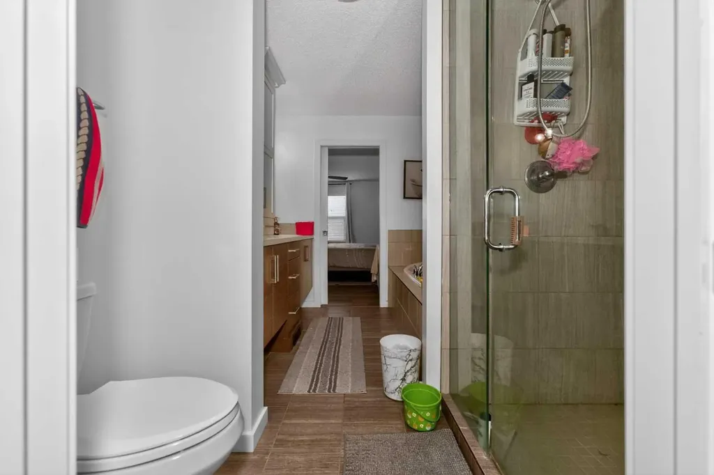 158 Masters Point SE Calgary AB T3M2B5