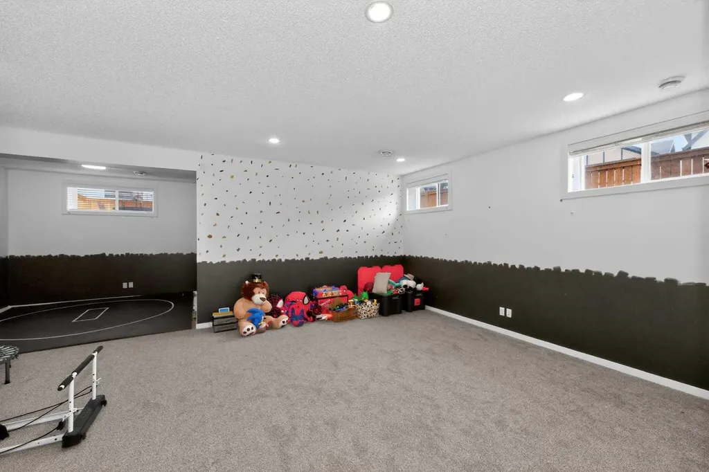 158 Masters Point SE Calgary AB T3M2B5