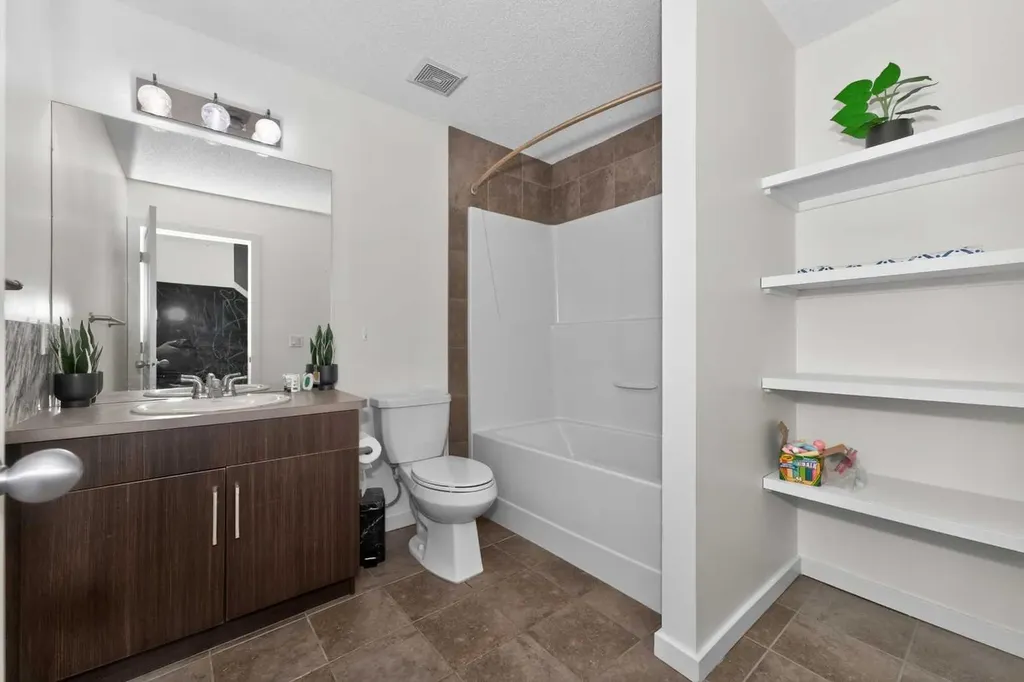 158 Masters Point SE Calgary AB T3M2B5