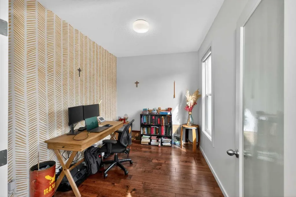 158 Masters Point SE Calgary AB T3M2B5