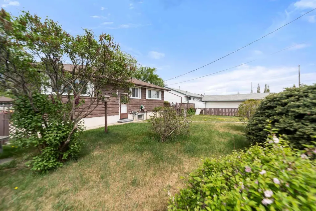 5805 48a Avenue Camrose AB T4V 0L4