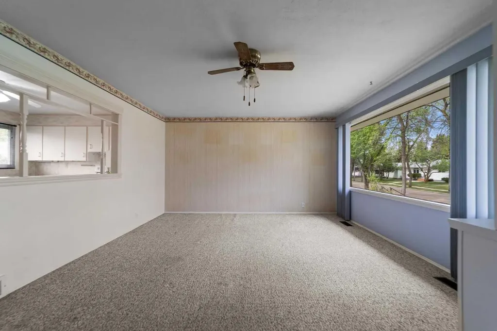 5805 48a Avenue Camrose AB T4V 0L4
