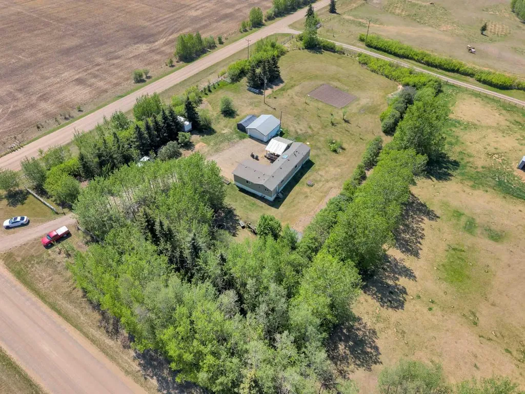 410002 Range Road 5-0 Rural Clearwater County AB T0M 1H0