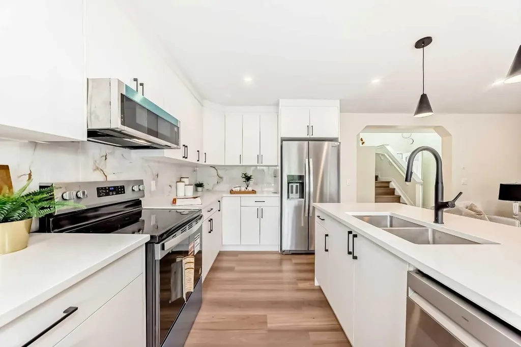 936 Cranston Drive SE Calgary AB T3M 1E3