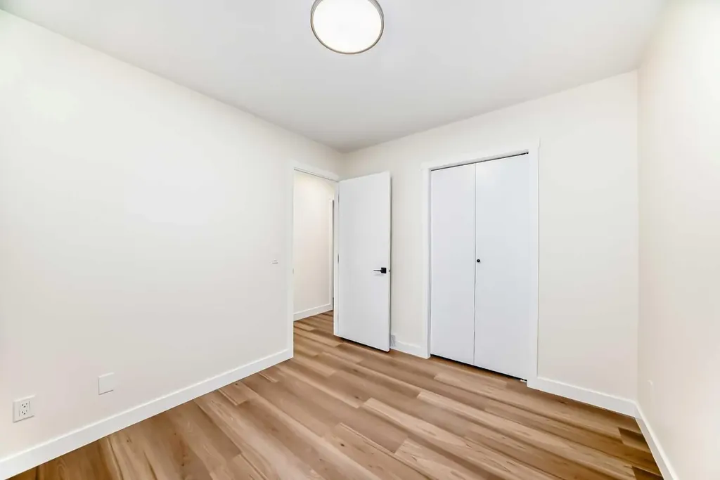 936 Cranston Drive SE Calgary AB T3M 1E3