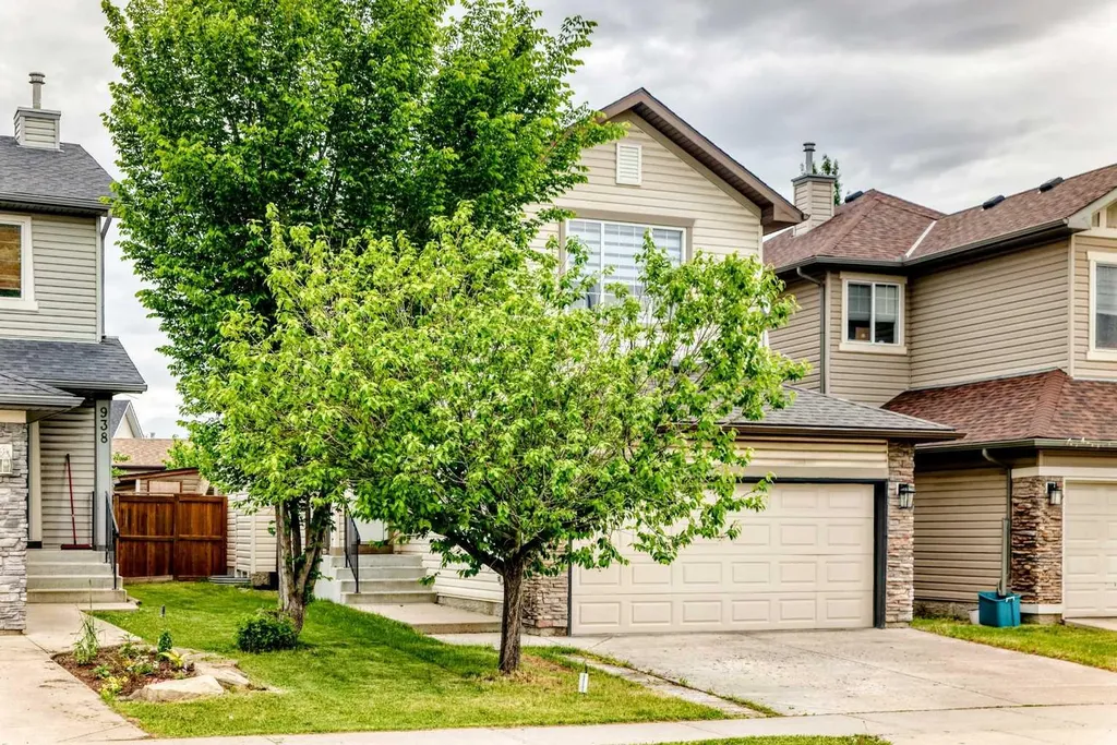 936 Cranston Drive SE Calgary AB T3M 1E3
