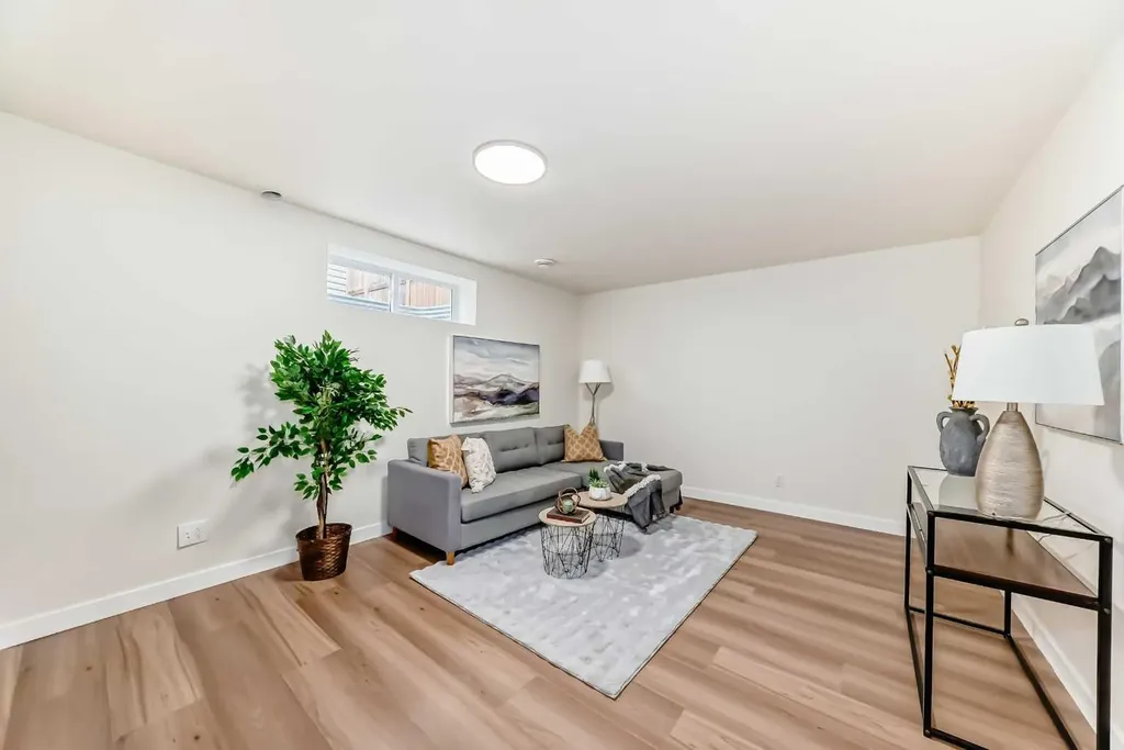 936 Cranston Drive SE Calgary AB T3M 1E3