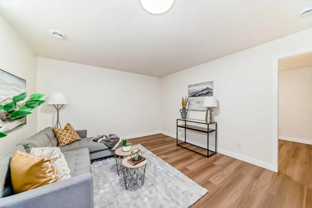 936 Cranston Drive SE Calgary AB T3M 1E3