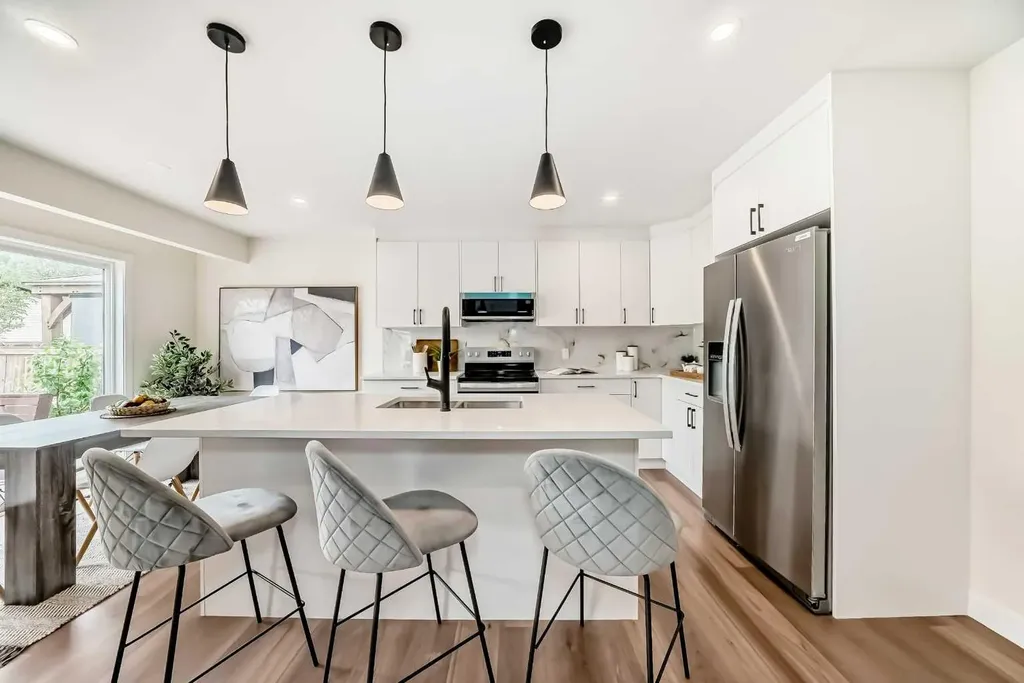 936 Cranston Drive SE Calgary AB T3M 1E3