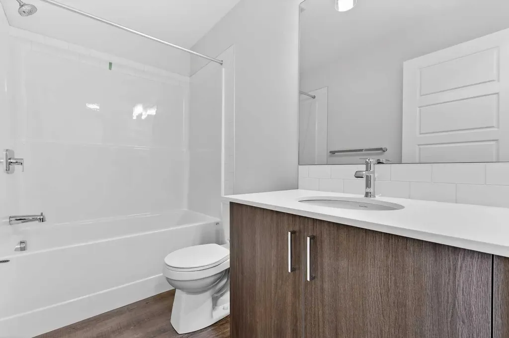 40 Creekside Way SW Calgary AB T2X 6E2