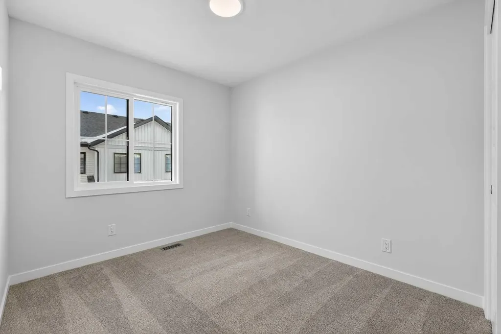 40 Creekside Way SW Calgary AB T2X 6E2