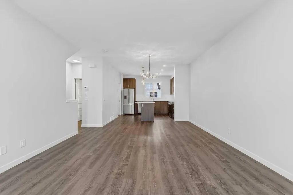 40 Creekside Way SW Calgary AB T2X 6E2
