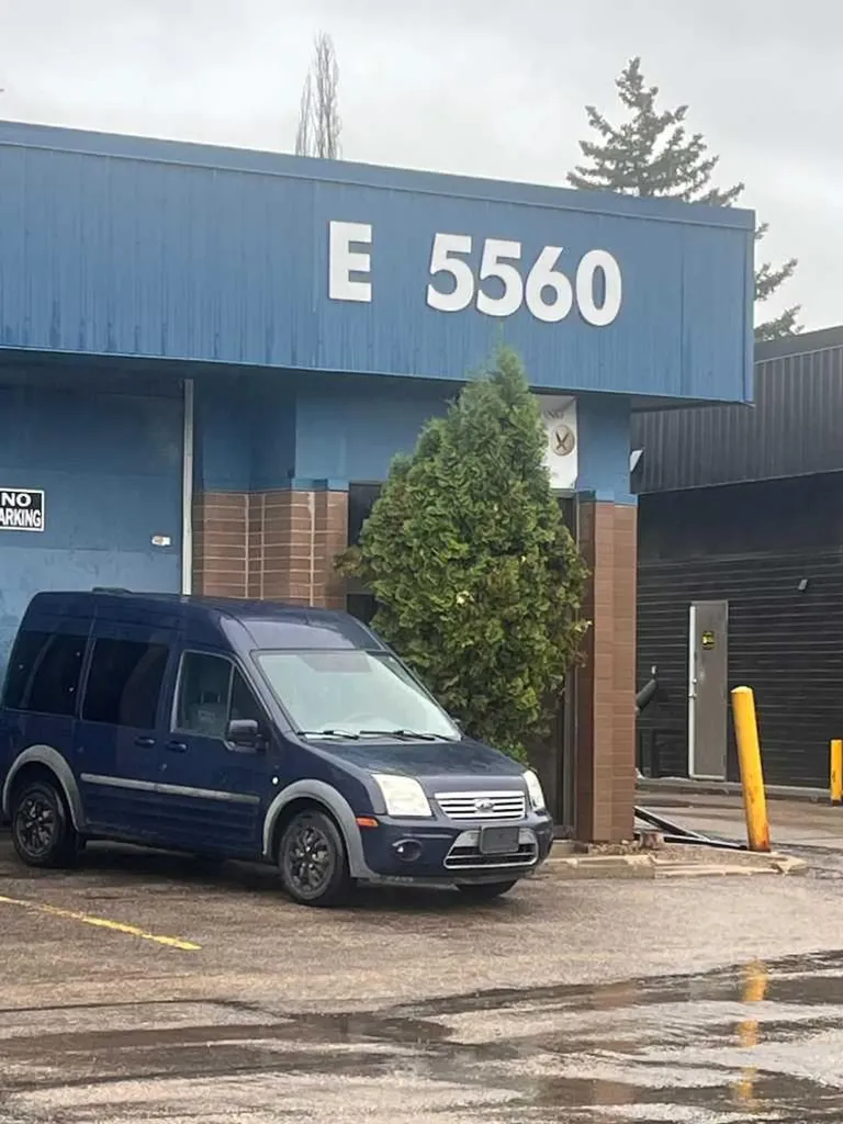 5560 45 Street Red Deer AB T8V 1V5