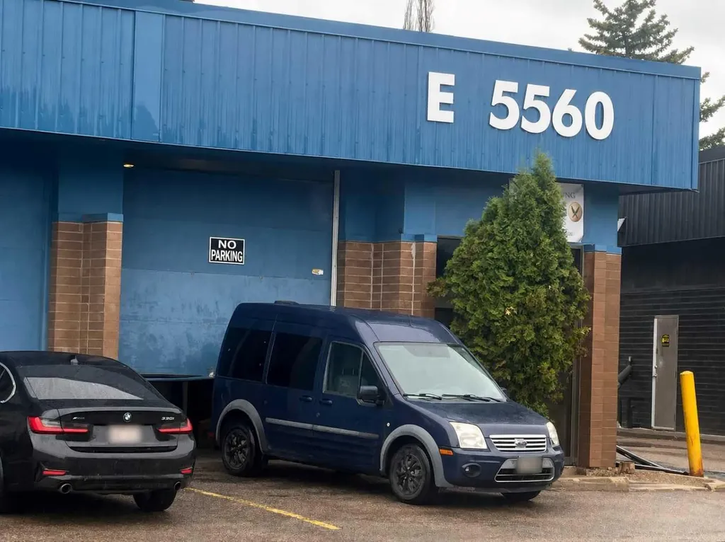 5560 45 Street Red Deer AB T8V 1V5