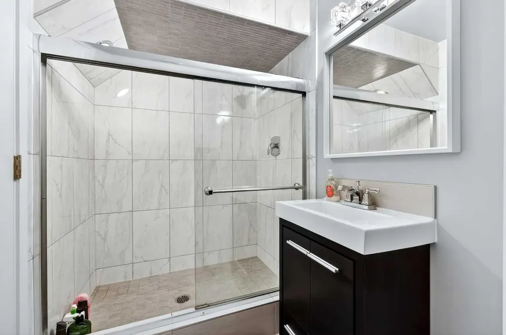 10540 Oakfield Drive SW Calgary AB T2W 2A9