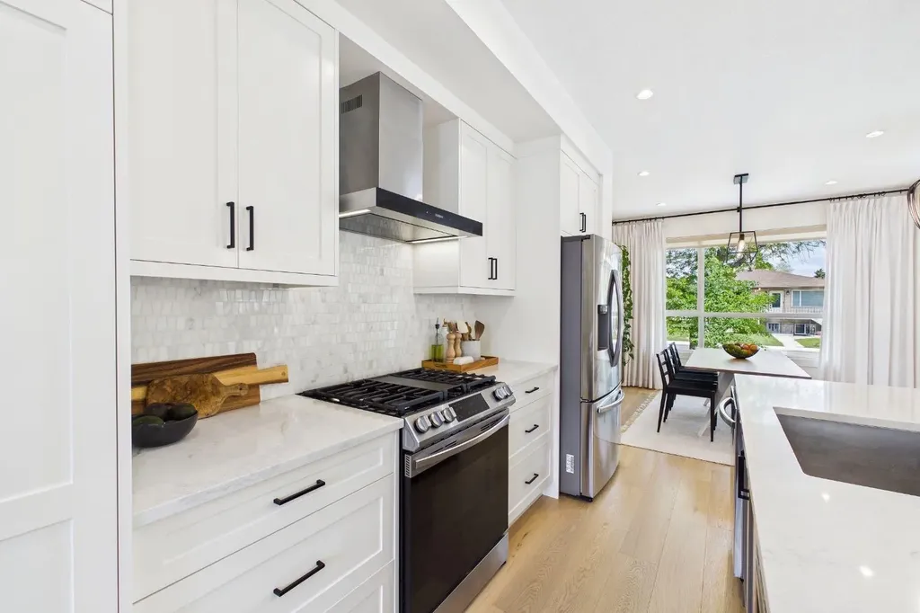 1013 Regal Crescent NE Calgary AB T2E 5G9