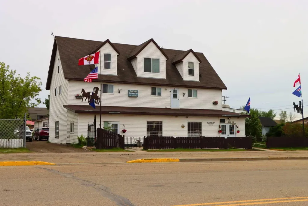 4810 50 Avenue Valleyview AB T0H 3N0