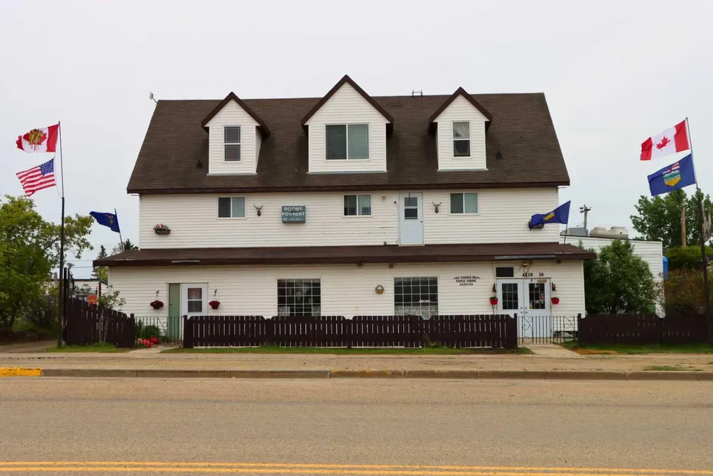 4810 50 Avenue Valleyview AB T0H 3N0