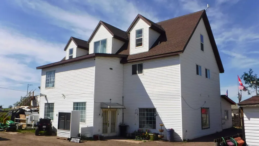 4810 50 Avenue Valleyview AB T0H 3N0