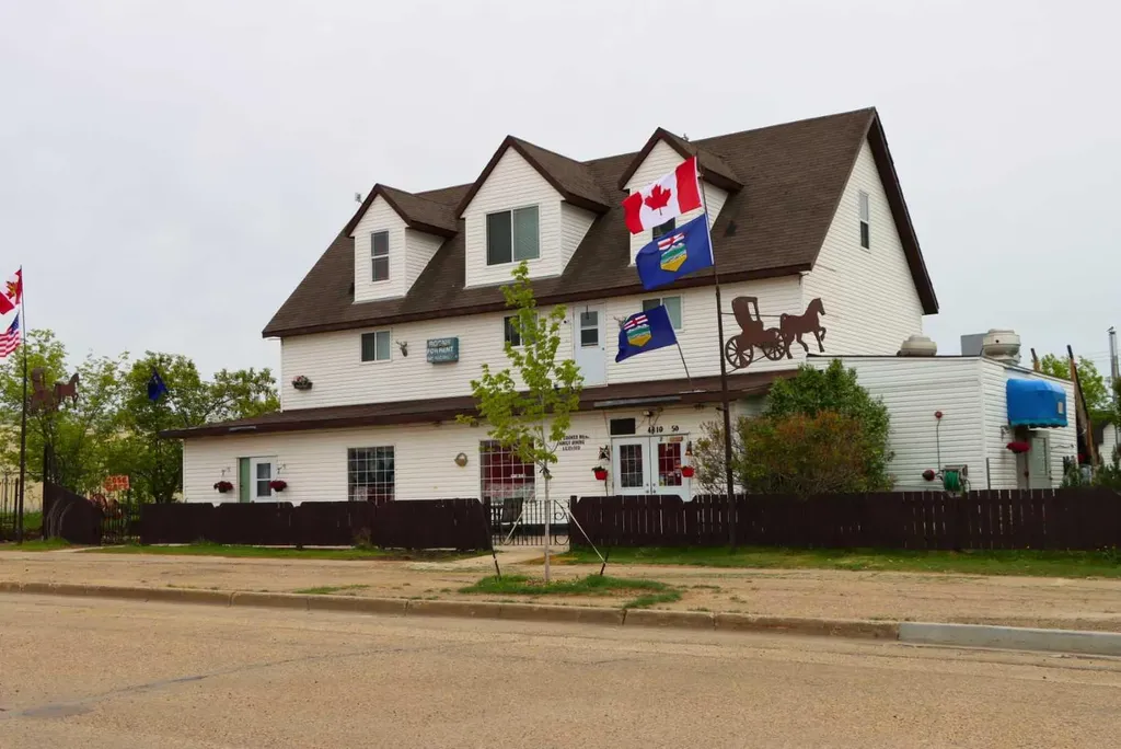 4810 50 Avenue Valleyview AB T0H 3N0