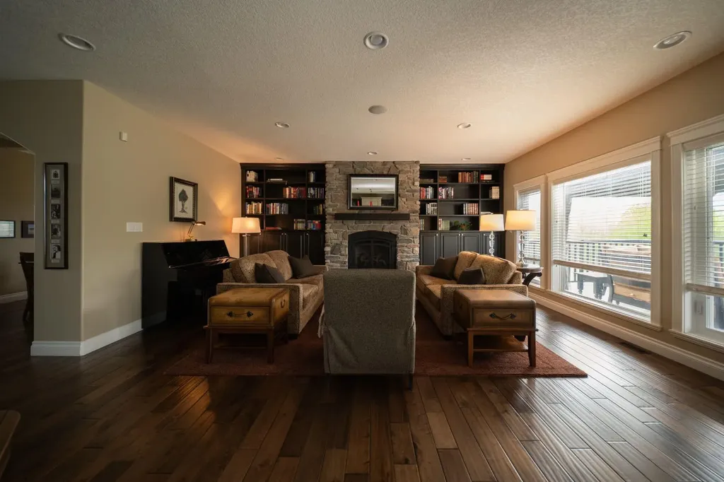 180 Lindstrom Crescent Fort Mcmurray AB T9K 2N8