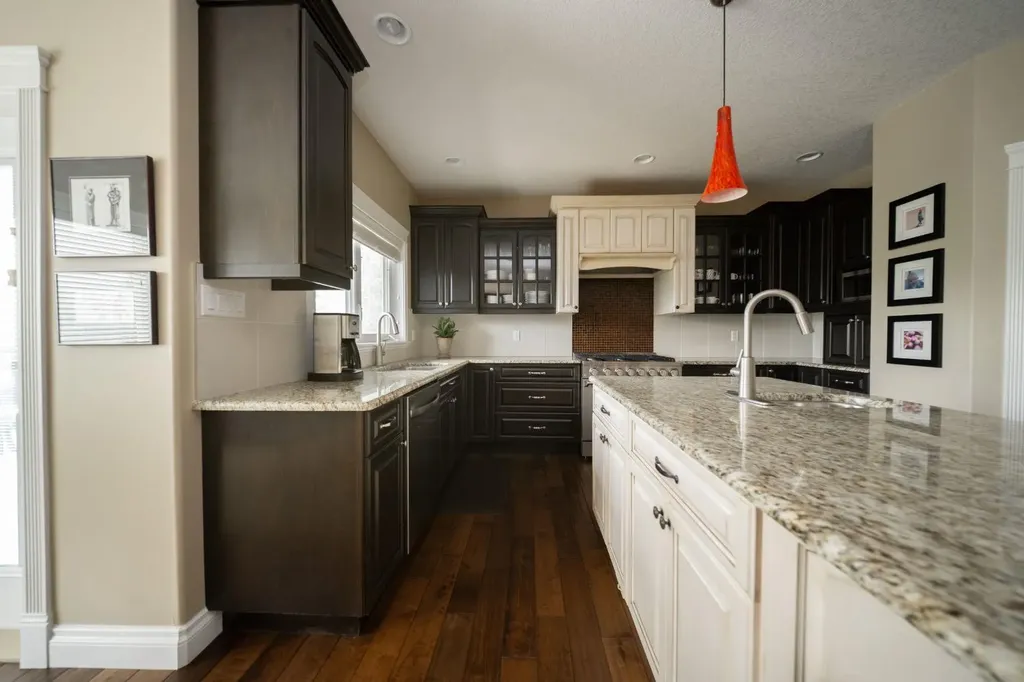 180 Lindstrom Crescent Fort Mcmurray AB T9K 2N8