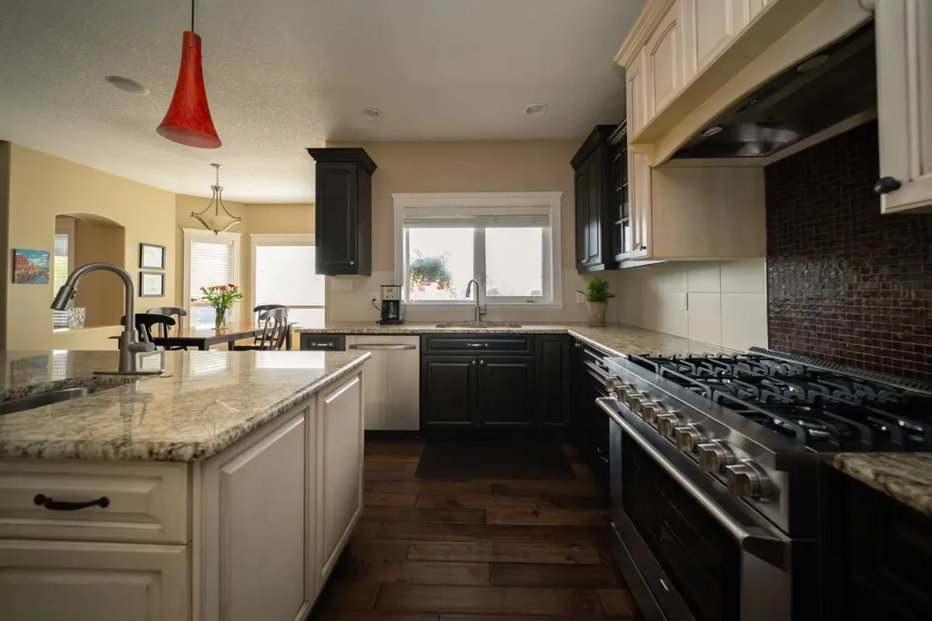 180 Lindstrom Crescent Fort Mcmurray AB T9K 2N8