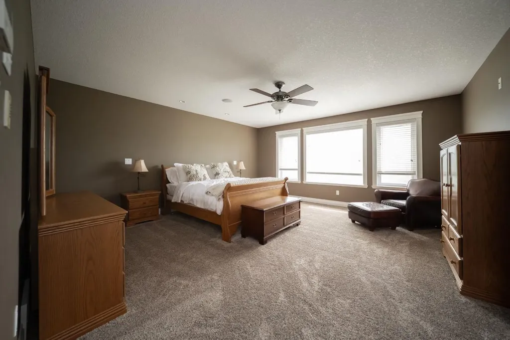 180 Lindstrom Crescent Fort Mcmurray AB T9K 2N8