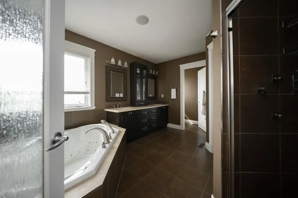 180 Lindstrom Crescent Fort Mcmurray AB T9K 2N8