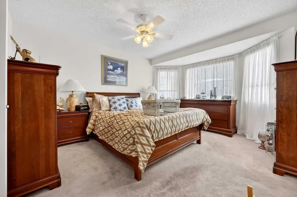 192 Arbour Wood Close NW Calgary AB T3G 4C3