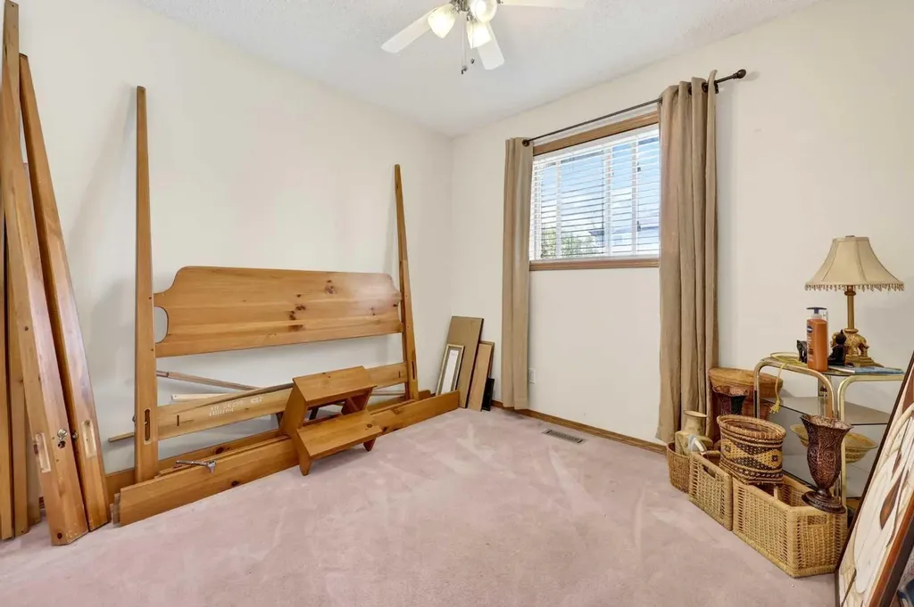 192 Arbour Wood Close NW Calgary AB T3G 4C3