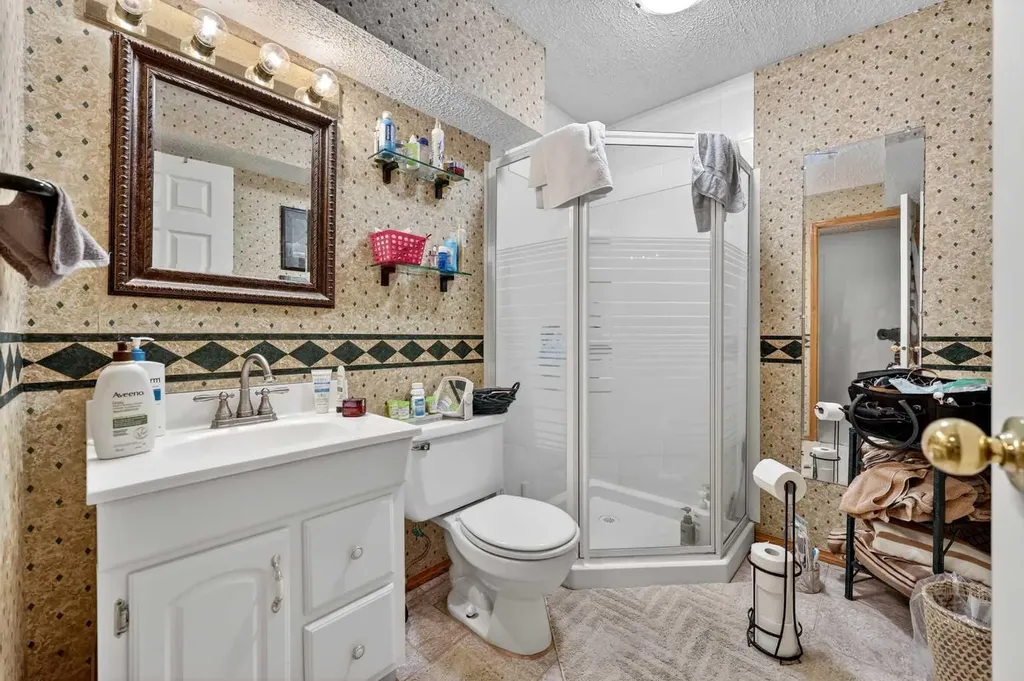 192 Arbour Wood Close NW Calgary AB T3G 4C3