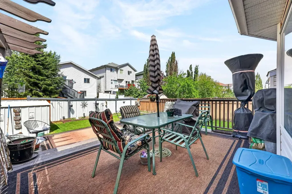 192 Arbour Wood Close NW Calgary AB T3G 4C3