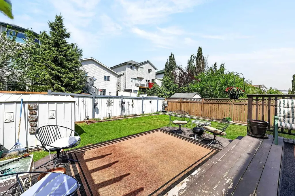 192 Arbour Wood Close NW Calgary AB T3G 4C3