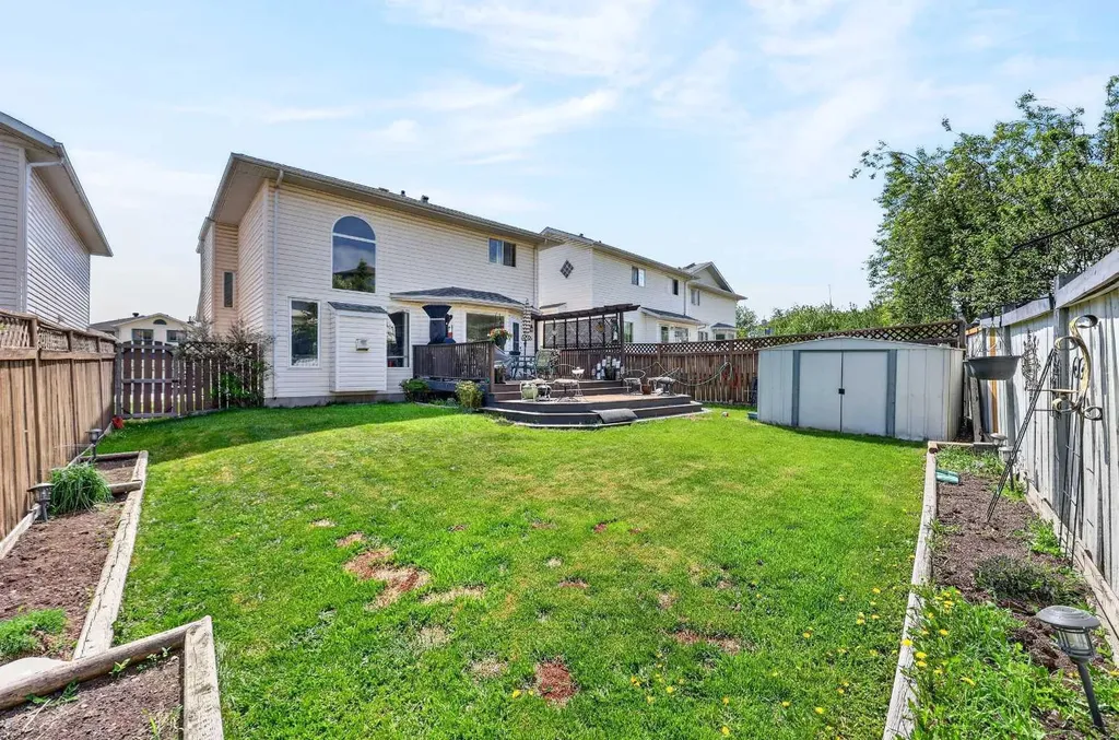 192 Arbour Wood Close NW Calgary AB T3G 4C3