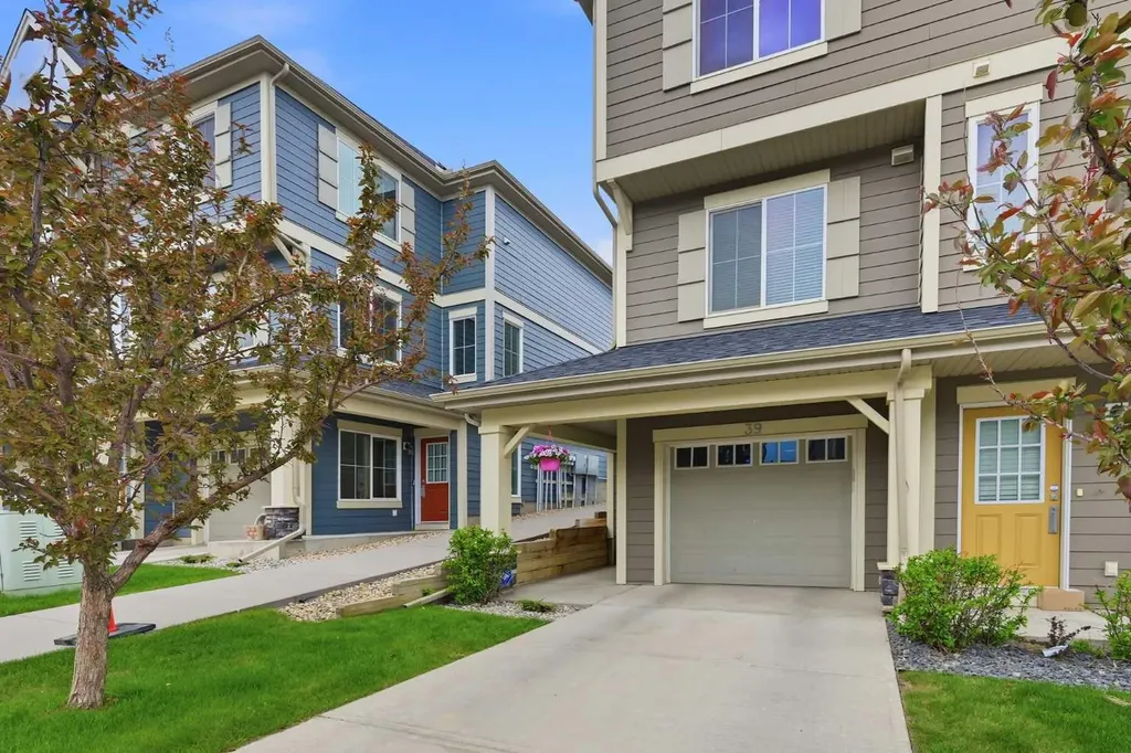 39 Kinlea Common NW Calgary AB T3R 0S2
