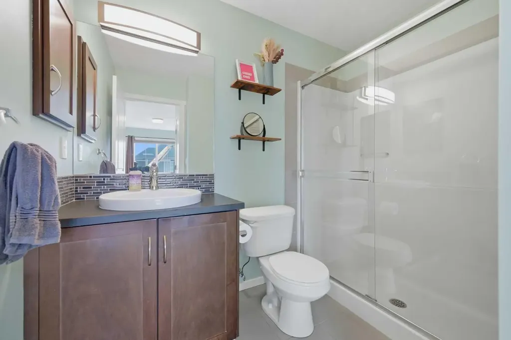 39 Kinlea Common NW Calgary AB T3R 0S2