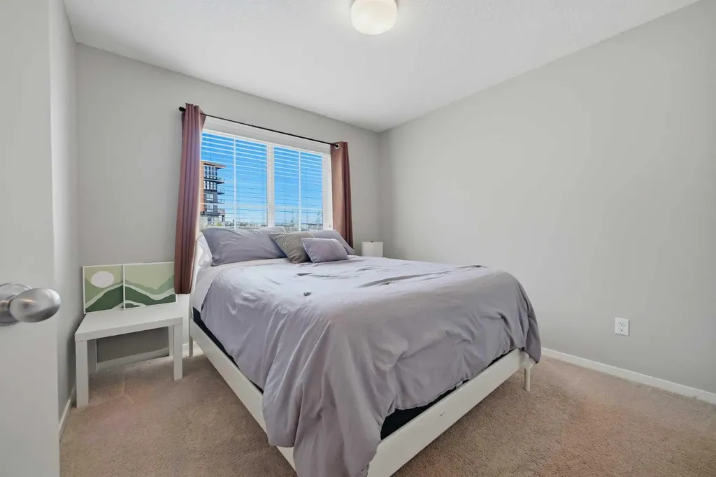 39 Kinlea Common NW Calgary AB T3R 0S2