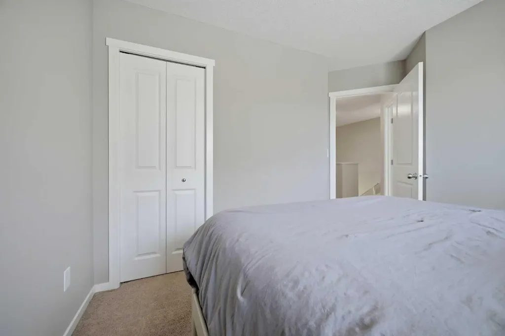 39 Kinlea Common NW Calgary AB T3R 0S2