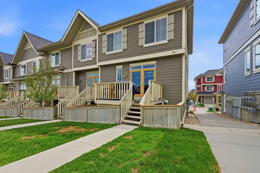 39 Kinlea Common NW Calgary AB T3R 0S2