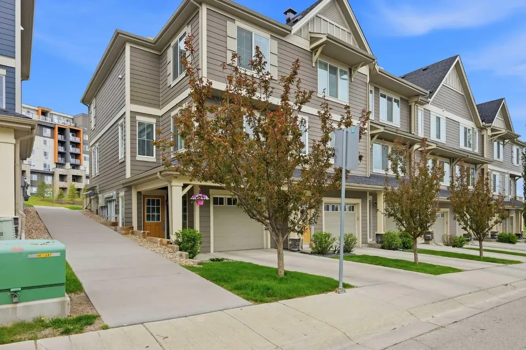 39 Kinlea Common NW Calgary AB T3R 0S2