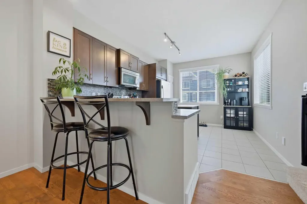 39 Kinlea Common NW Calgary AB T3R 0S2