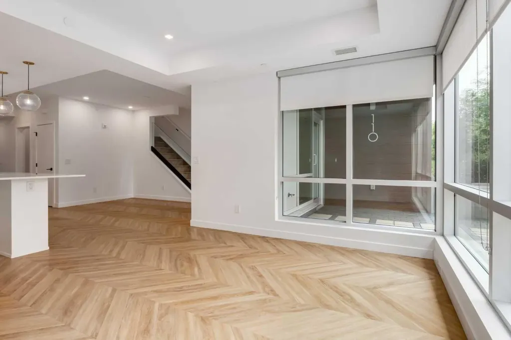 8505 Broadcast Avenue SW Calgary AB T3H 6B6