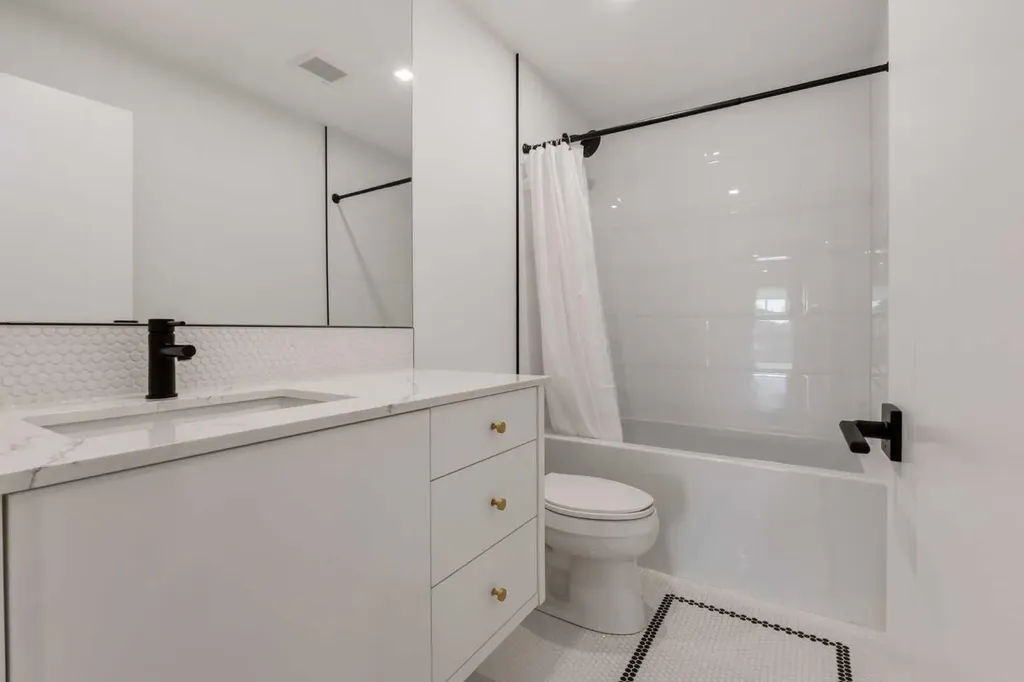 8505 Broadcast Avenue SW Calgary AB T3H 6B6
