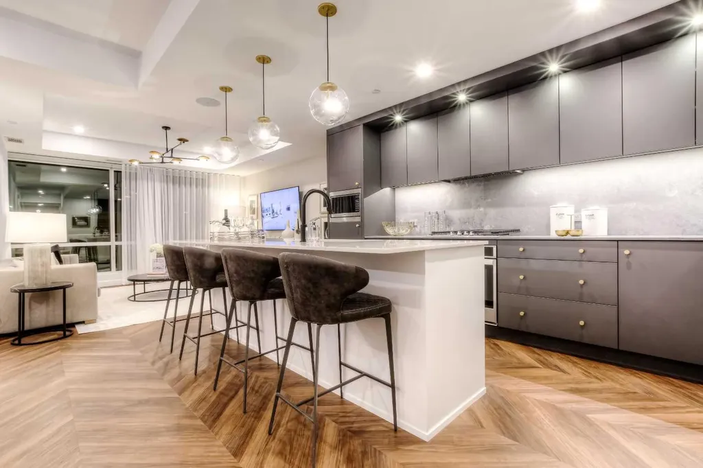 8505 Broadcast Avenue SW Calgary AB T3H 6B6
