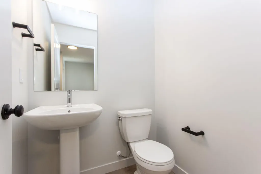 60 Trinity Street Lacombe AB T4L 0L1
