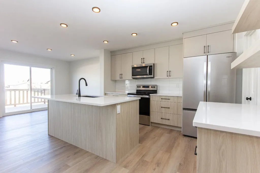 60 Trinity Street Lacombe AB T4L 0L1