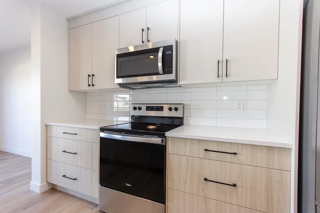 60 Trinity Street Lacombe AB T4L 0L1